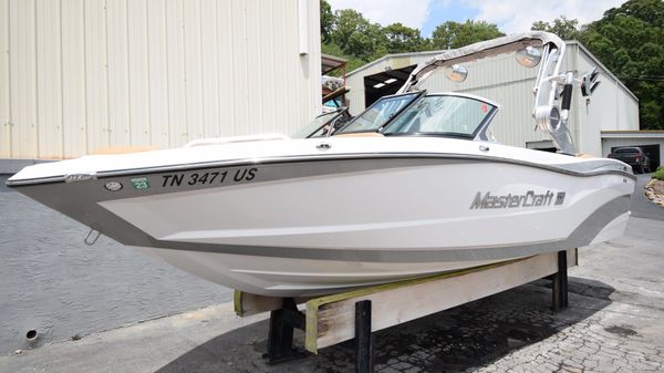 Mastercraft XT21