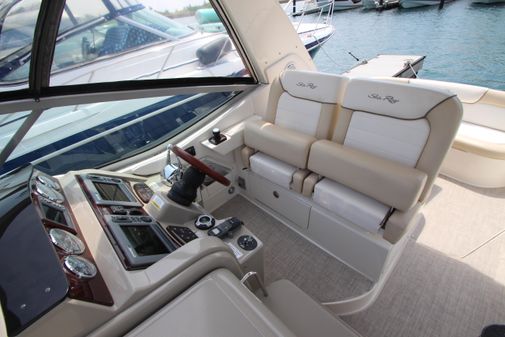 Sea-ray 330-SUNDANCER image