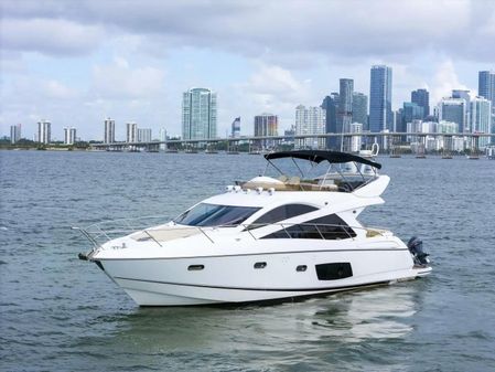 Sunseeker Manhattan 53 image