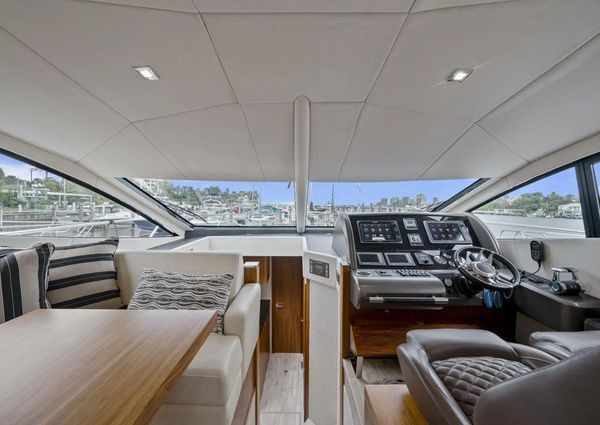 Sunseeker Manhattan 53 image