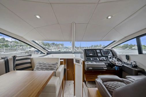 Sunseeker Manhattan 53 image