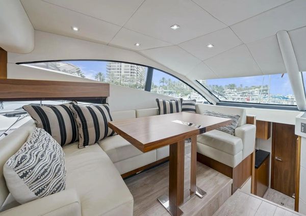 Sunseeker Manhattan 53 image