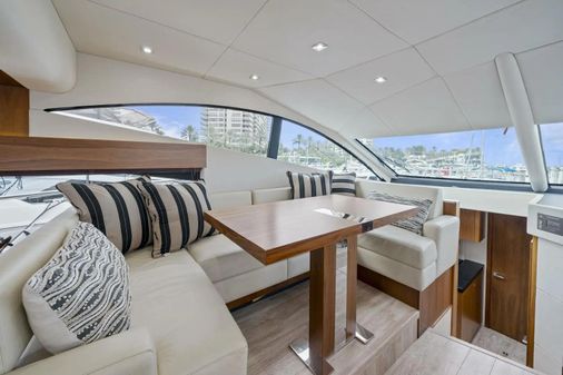 Sunseeker Manhattan 53 image