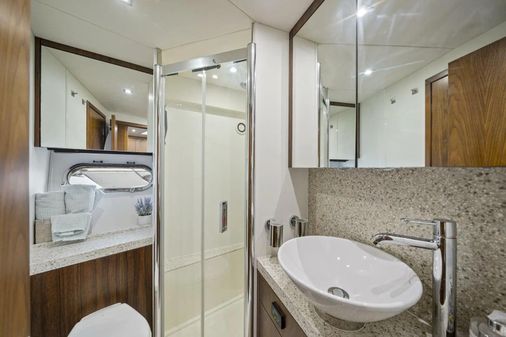 Sunseeker Manhattan 53 image