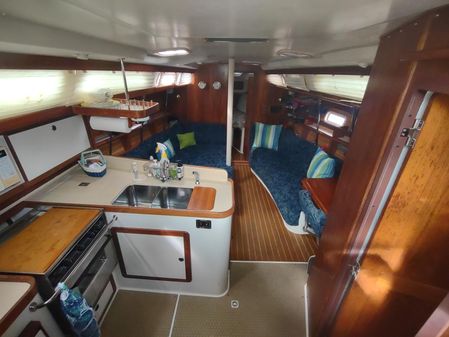 Catalina 380 image