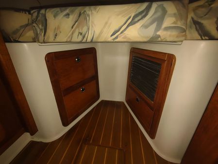 Catalina 380 image