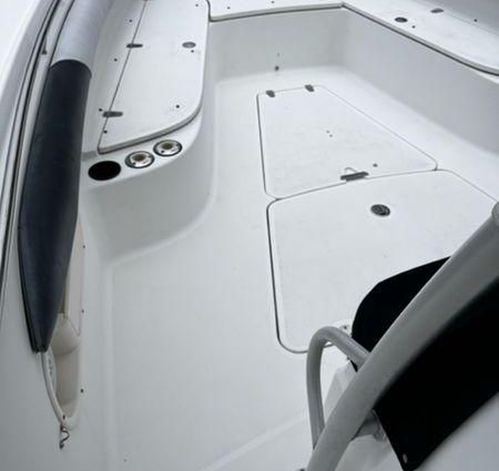 Boston-whaler 320-OUTRAGE image