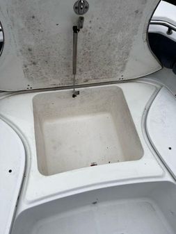 Boston-whaler 320-OUTRAGE image