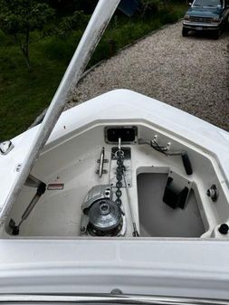 Boston-whaler 320-OUTRAGE image