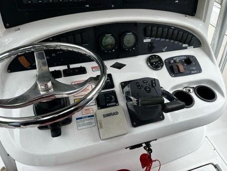 Boston-whaler 320-OUTRAGE image