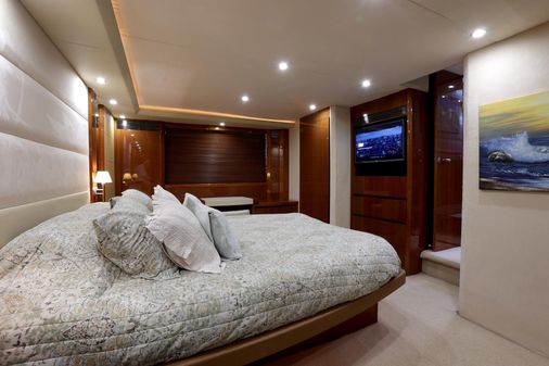 Princess Yachts V70 image