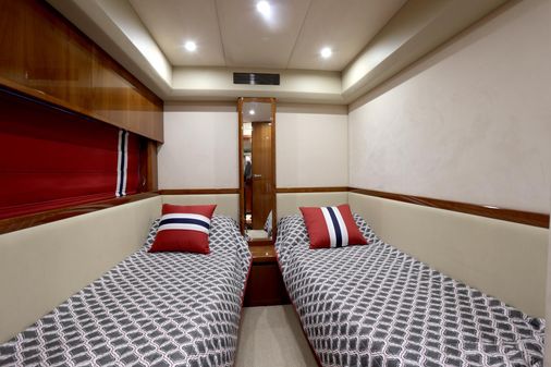 Princess Yachts V70 image