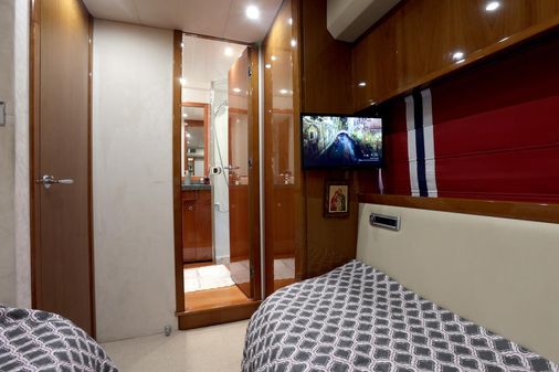 Princess Yachts V70 image