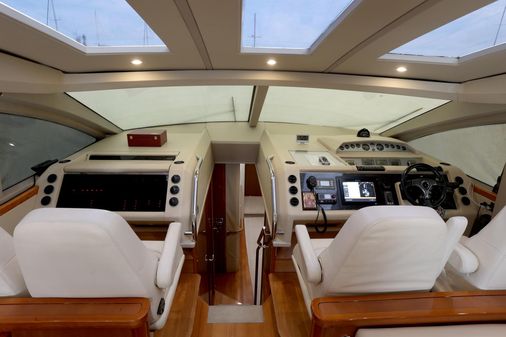 Princess Yachts V70 image