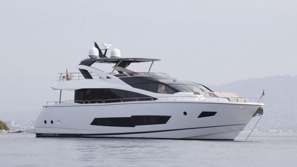 Sunseeker 86 Yacht 