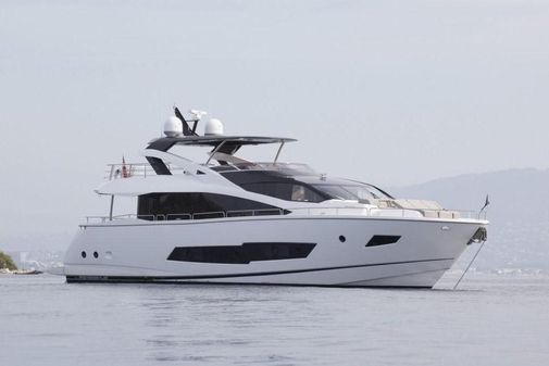 Sunseeker 86 Yacht image