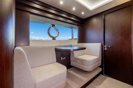 Sunseeker 86 Yacht image