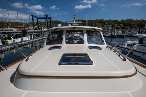 Hinckley Talaria 43 Motoryacht image