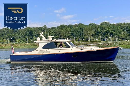 Hinckley Talaria 43 Motoryacht image