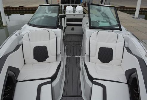 Monterey 305-SUPER-SPORT image