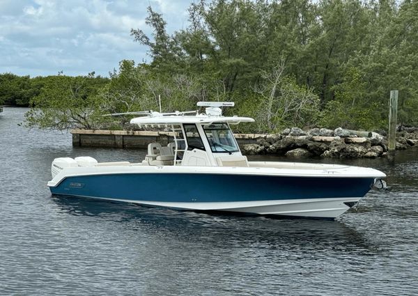 Boston Whaler 330 Outrage image