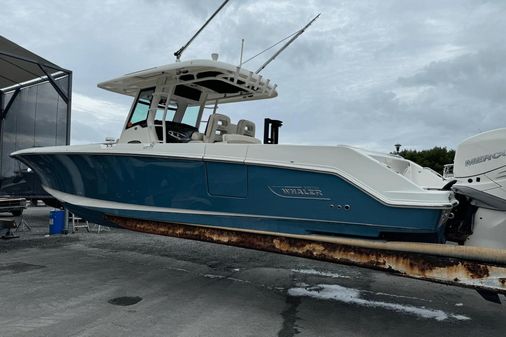 Boston Whaler 330 Outrage image