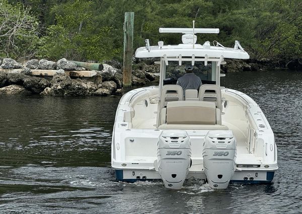 Boston Whaler 330 Outrage image