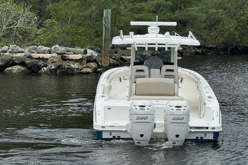 Boston Whaler 330 Outrage image