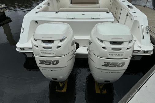 Boston Whaler 330 Outrage image