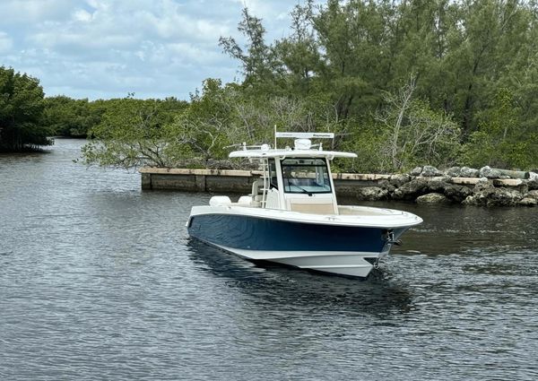 Boston Whaler 330 Outrage image