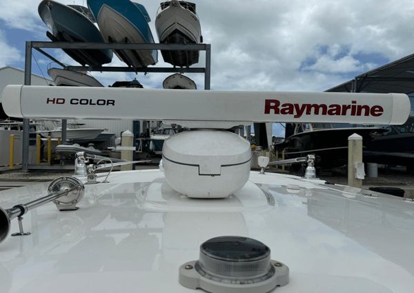 Boston Whaler 330 Outrage image