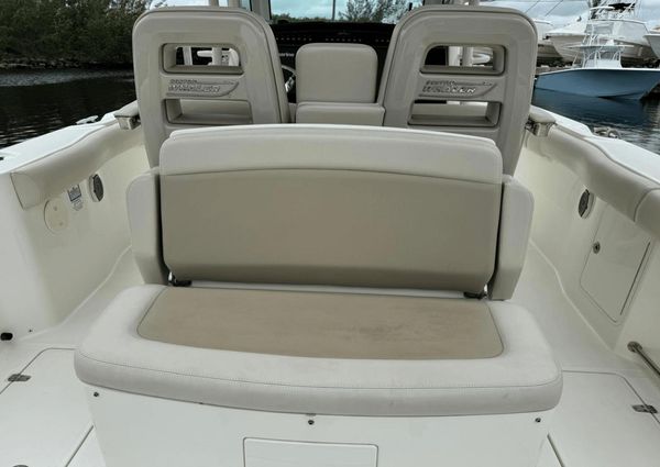 Boston Whaler 330 Outrage image