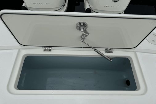 Boston Whaler 330 Outrage image