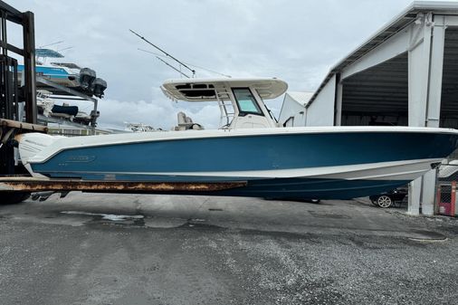 Boston Whaler 330 Outrage image