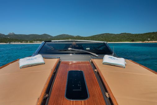 Riva 44 image