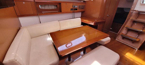 Beneteau Oceanis 43 image