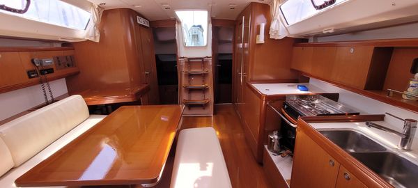 Beneteau Oceanis 43 image