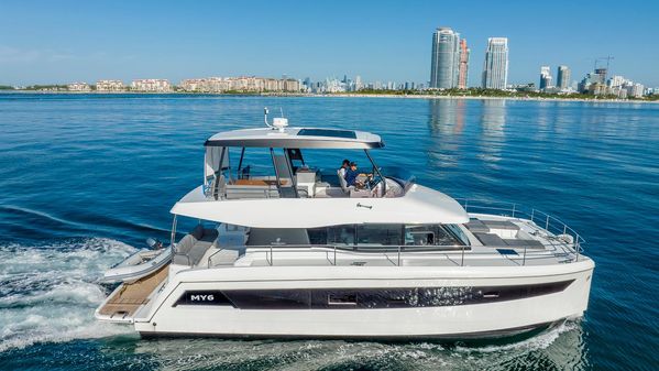 Fountaine-pajot MY-6 image