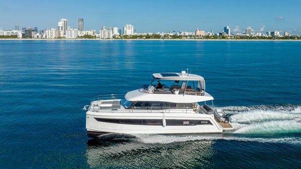 Fountaine-pajot MY-6 image