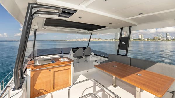 Fountaine-pajot MY-6 image