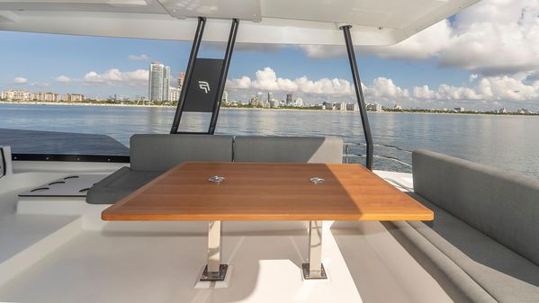 Fountaine-pajot MY-6 image