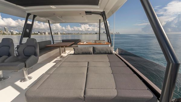 Fountaine-pajot MY-6 image