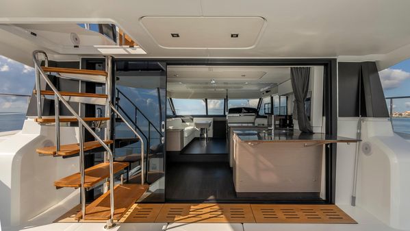 Fountaine-pajot MY-6 image