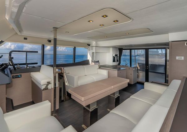 Fountaine-pajot MY-6 image