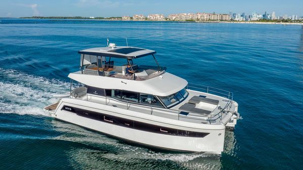 Fountaine-pajot MY-6 image