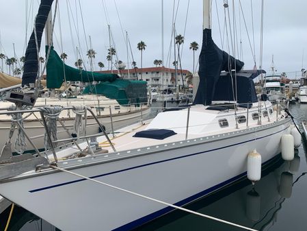 Catalina Morgan 44 Center Cockpit image