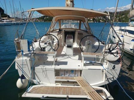 Beneteau Oceanis 38 image