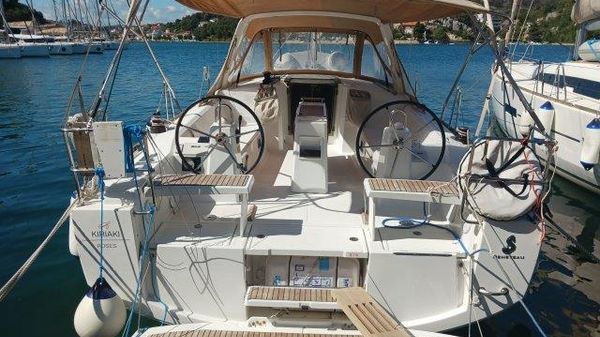 Beneteau Oceanis 38