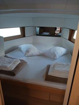 Beneteau Oceanis 38 image