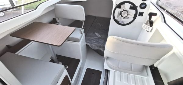 Beneteau Antares 6 image